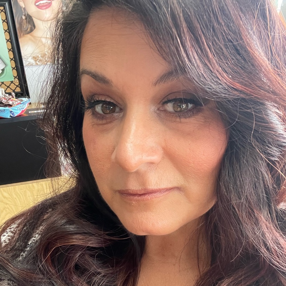 Meet your Posher, Denise